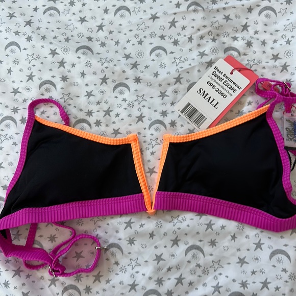 Bikini top - Picture 1 of 2